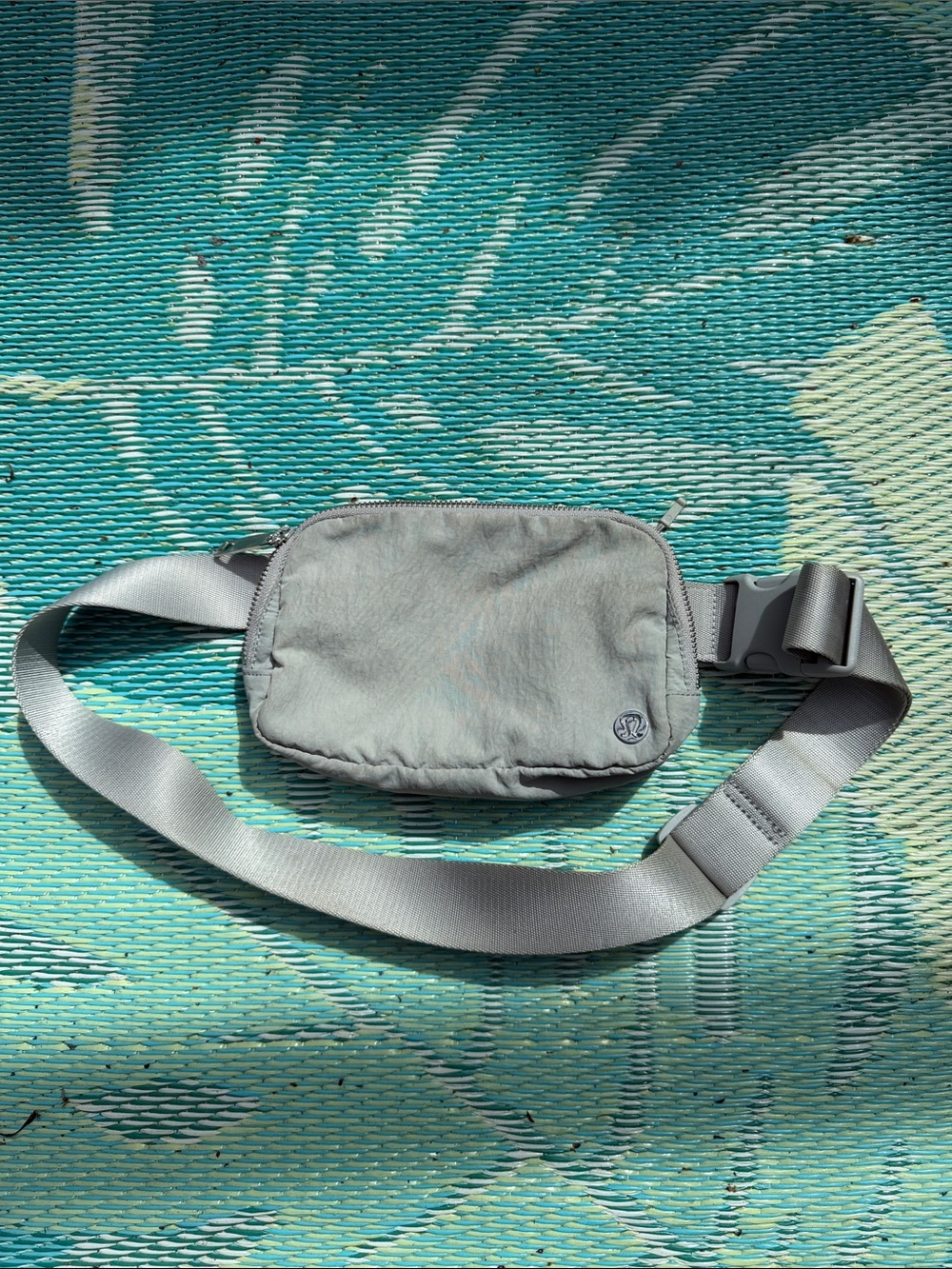 Lululemon Everywhere Belt Bag - Silver Drop , Gray